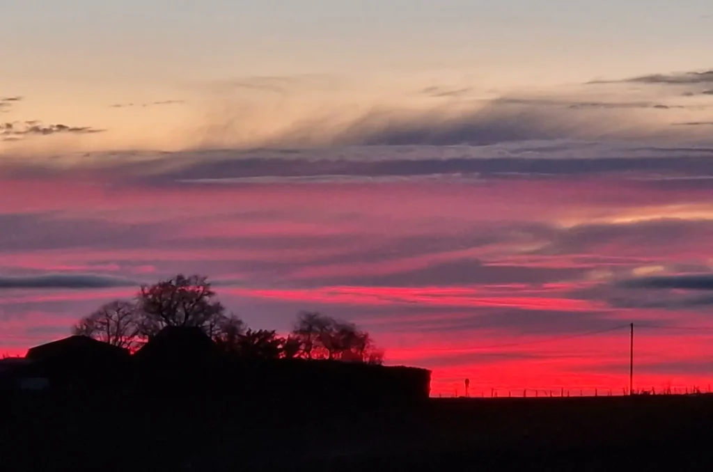 coucher-de-soleil-rouge-ramuncho.blog